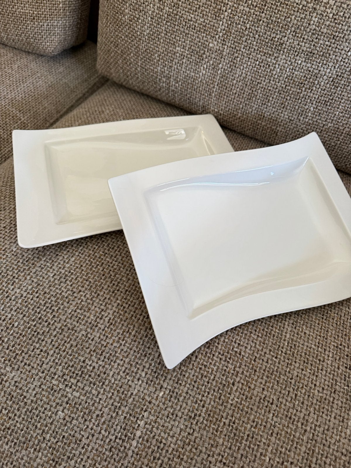 2x Villeroy & Boch New Wave rechthoekig bord 32,5x22 cm, Ophalen, Villeroy & Boch, Zo goed als nieuw, Bord(en)