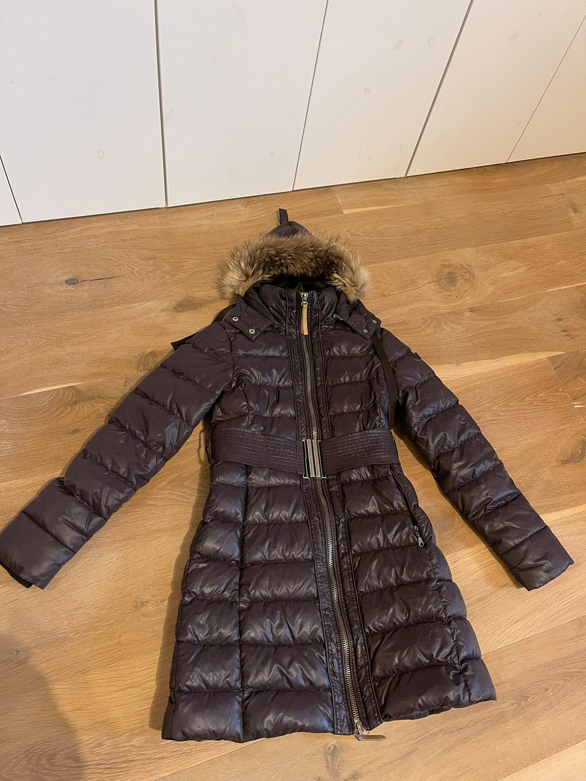 🌸 Moscow lange bruine winterjas dames met dons maat M/38 🌸, Kleding | Dames, Ophalen, Gedragen, Maat 38/40 (M), Bruin