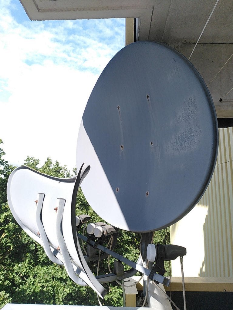 Wavefrontier T90 toroidal schotel met 4 LNB's, Ophalen, Gebruikt, (Schotel)antenne, Overige merken