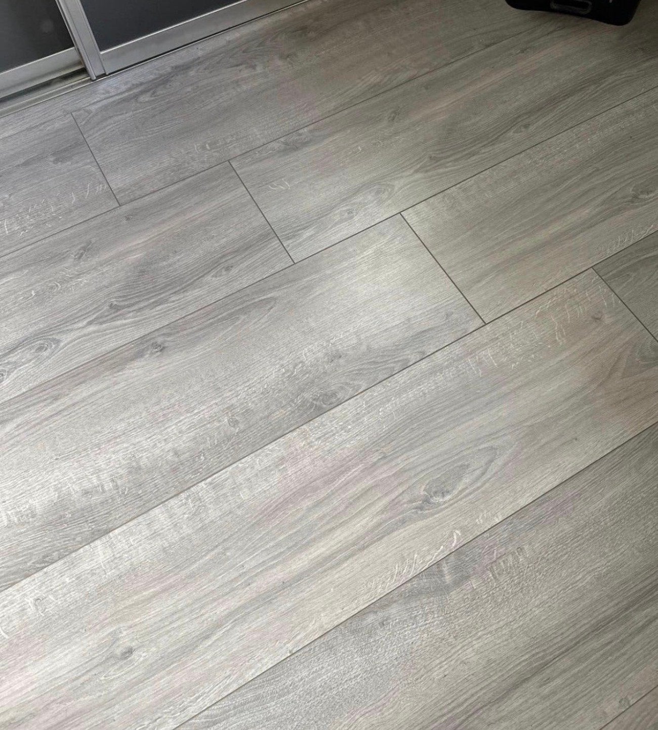 16m2 Laminaat inclusief ondervloer - koopje (m2453457520) — Vloerdelen ...