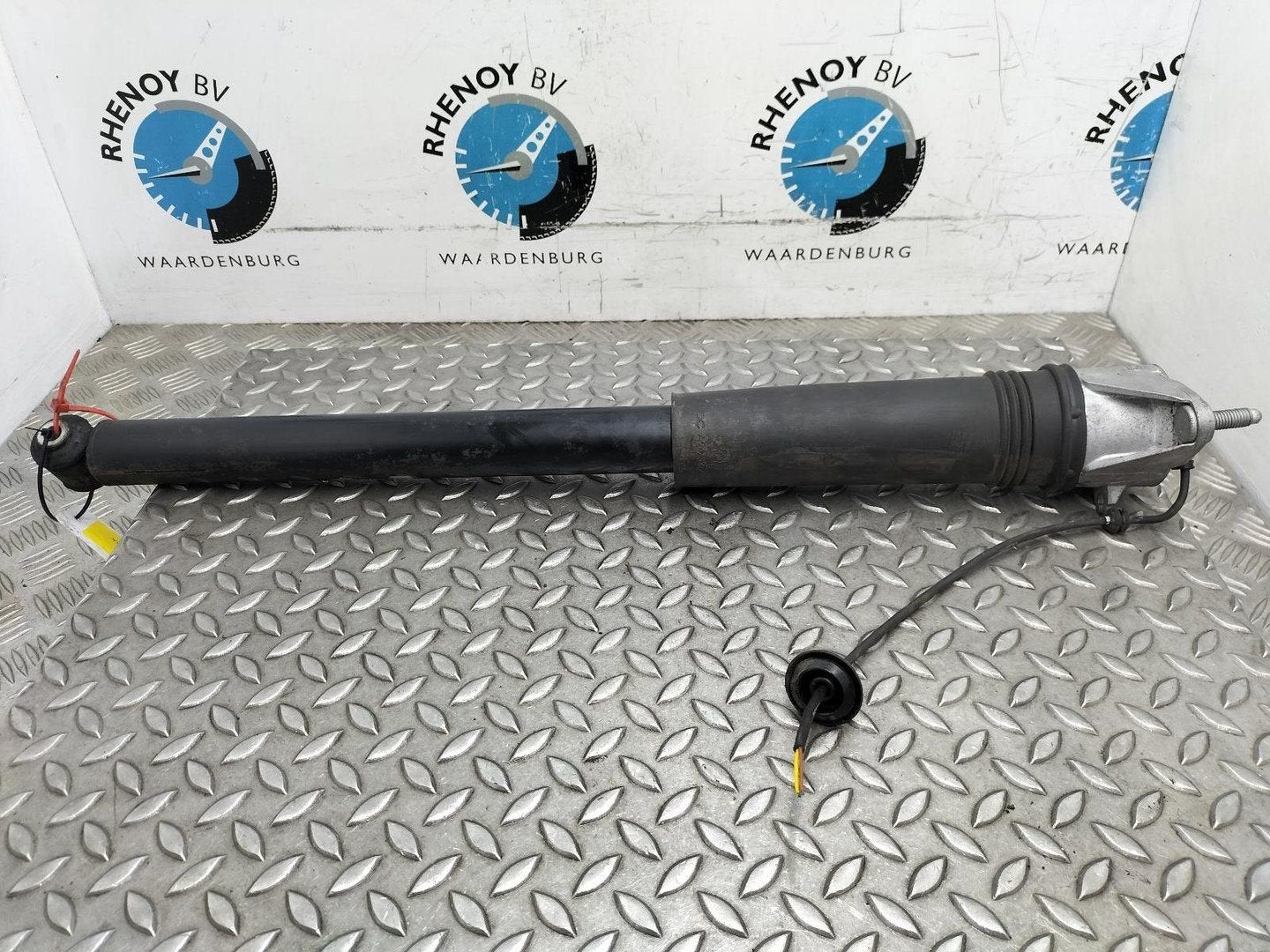 MERCEDES B CLASS W247 B200 D  VEERPOOT / SCHOKBREKER RA 2022, Ophalen of Verzenden, Gebruikt, Stiba lid