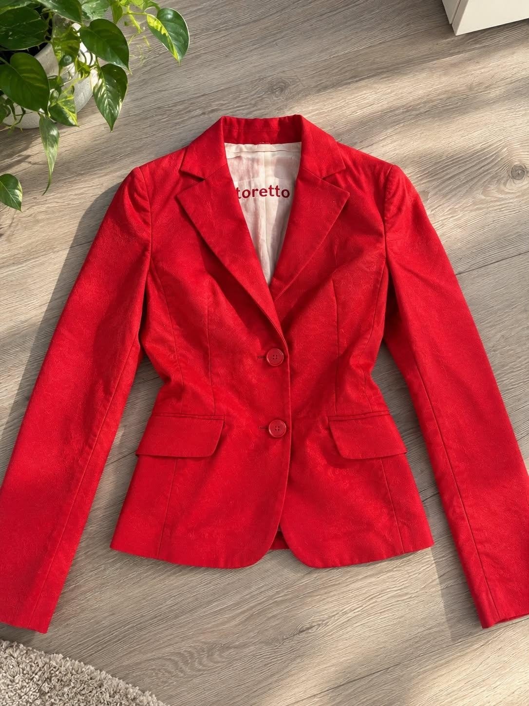 Stijlvolle rode blazer van Toretto, Kleding | Dames, Toretto, Nieuw, Ophalen of Verzenden, Jasje