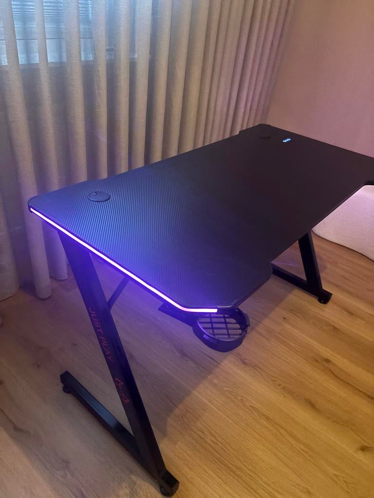 Gaming bureau met RGB verlichting en bekerhouder, Ophalen of Verzenden, Zo goed als nieuw, Licht