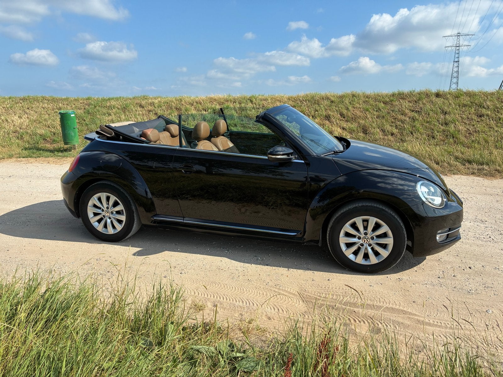 Volkswagen Beetle (Kever) 1.4 TSI 110KW Cabriol. 7-DSG 2016, Beetle (Kever), Cabriolet, 4 stoelen, Zwart