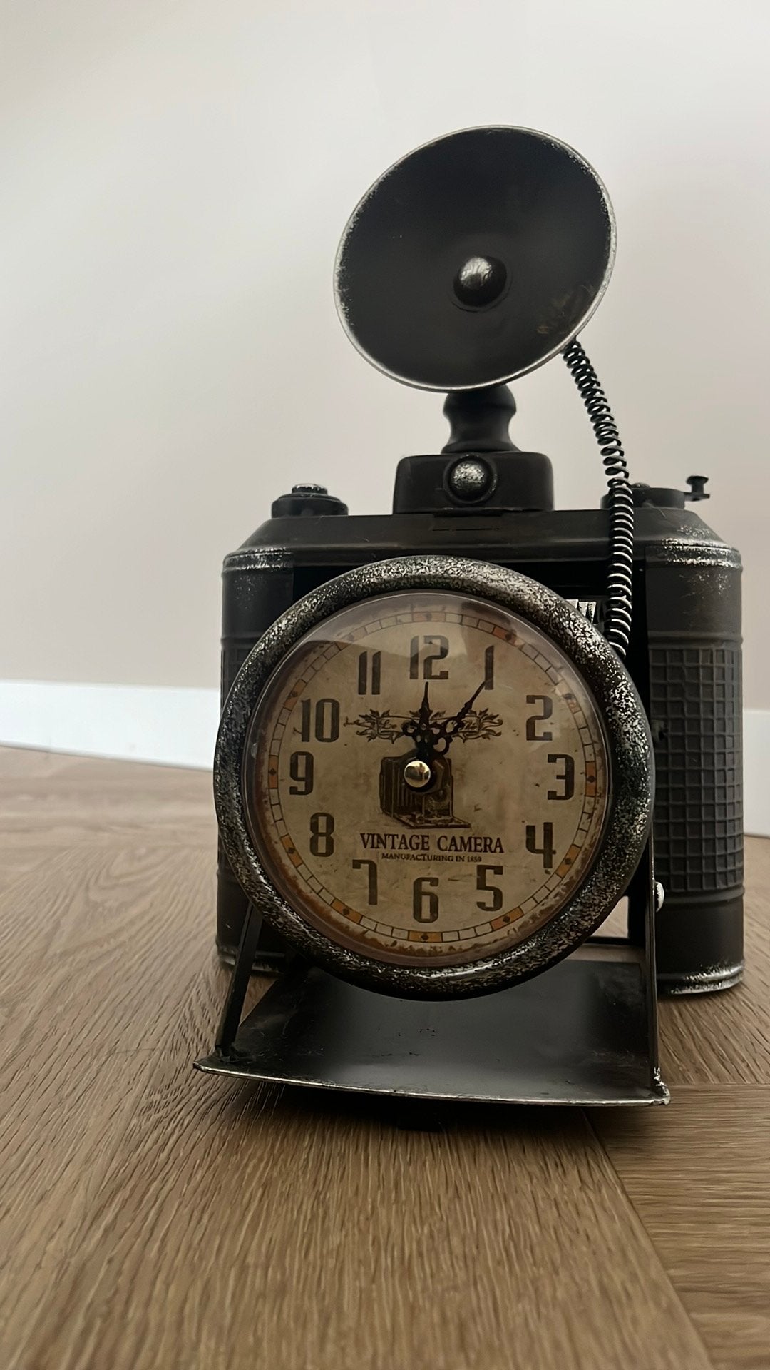 Vintage camera klok - Loods5, Huis en Inrichting, Ophalen of Verzenden, Zo goed als nieuw, Analoog, Wekker of Tafelklok