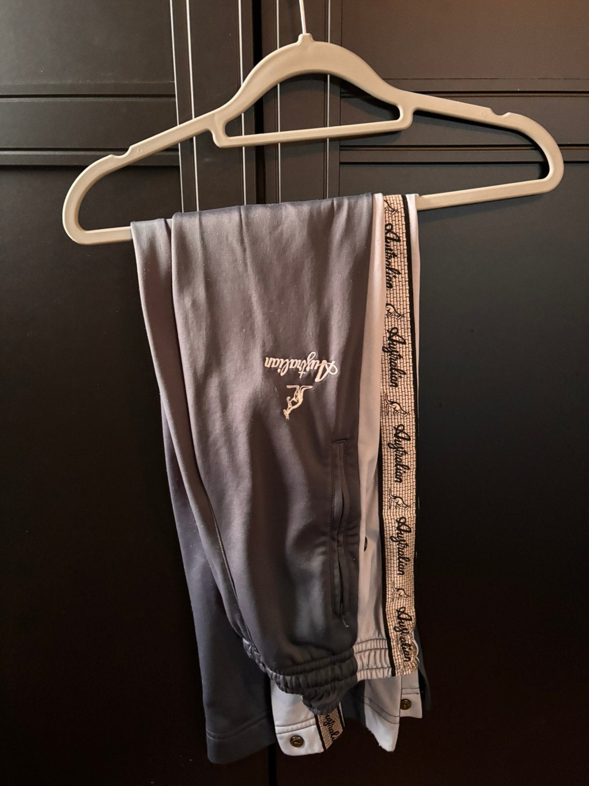 Oldschool australian broek met knoopjes, Kleding | Dames, Dames-kledingpakketten, Ophalen of Verzenden, Gedragen, Maat 34 (XS) of kleiner