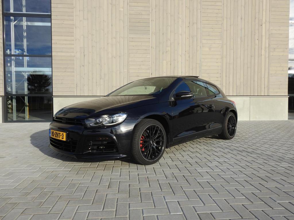 Volkswagen Scirocco 2.0 TSI 155KW DSG 2010 Zwart, Auto's, 4 cilinders, 1984 cc, 4 stoelen, Zwart