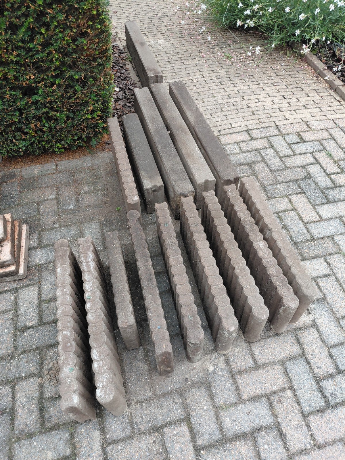 GRATIS - Betonnen borders voor tuin en terras, Gebruikt, Ophalen of Verzenden, Minder dan 25 cm, Border