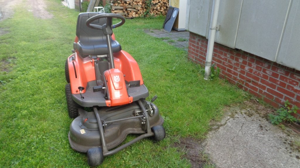 wegens inruil nette goedlopende husqvarna frontmaaier, Ophalen, Gebruikt, Husqvarna, Nederland