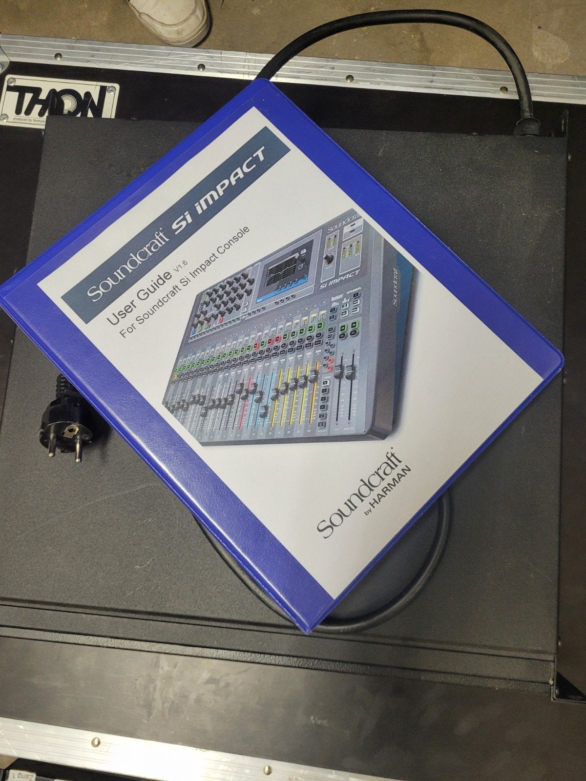 Soundcraft SI-impact incl flightcase en Stagebox, Ophalen, Zo goed als nieuw