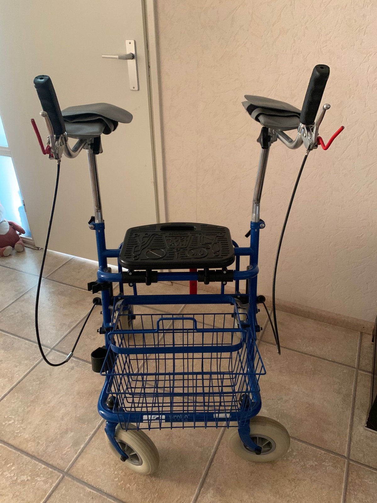 ROLLATOR Met ONDERARM STEUNEN, Diversen, Ophalen, Zo goed als nieuw