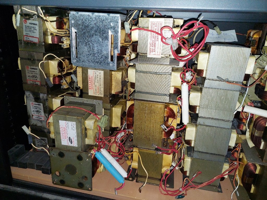 Magnetron transformator Siemens Bosch Samsung Bauknecht etc, Witgoed en Apparatuur, Ophalen of Verzenden, Gebruikt, Inbouw