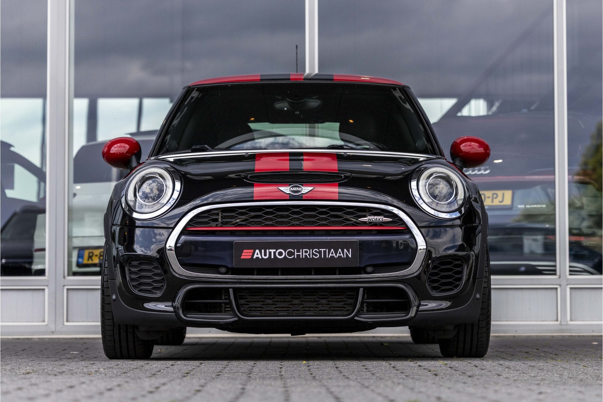 MINI 3-deurs 2.0 John Cooper Works Chili | Pro uitlaat | Har, Gebruikt, 4 cilinders, 4 stoelen, Zwart