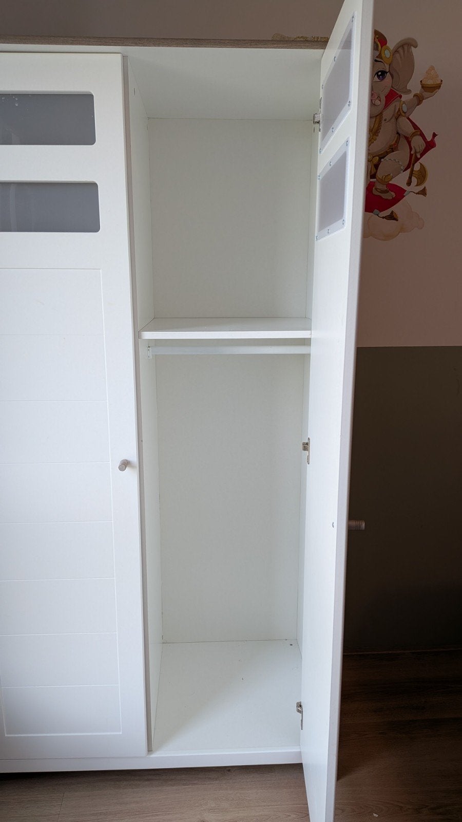 Complete 3-delige Babykamer Set (Kast, Commode & Wandmeubel), Kinderen en Baby's, Kinderkamer | Commodes en Kasten, Ophalen, 50 tot 70 cm