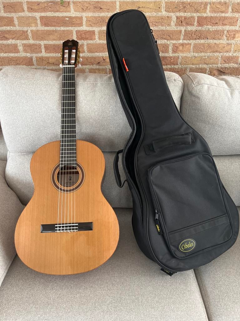 Admira Granada Klassieke Gitaar met hoes, Ophalen, Zo goed als nieuw, Klassieke of Spaanse gitaar, Met koffer
