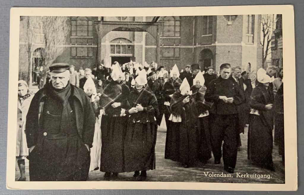 Oude kaart Volendam, Kerkuitgang, Verzenden, Voor 1920, Ongelopen, Noord-Holland