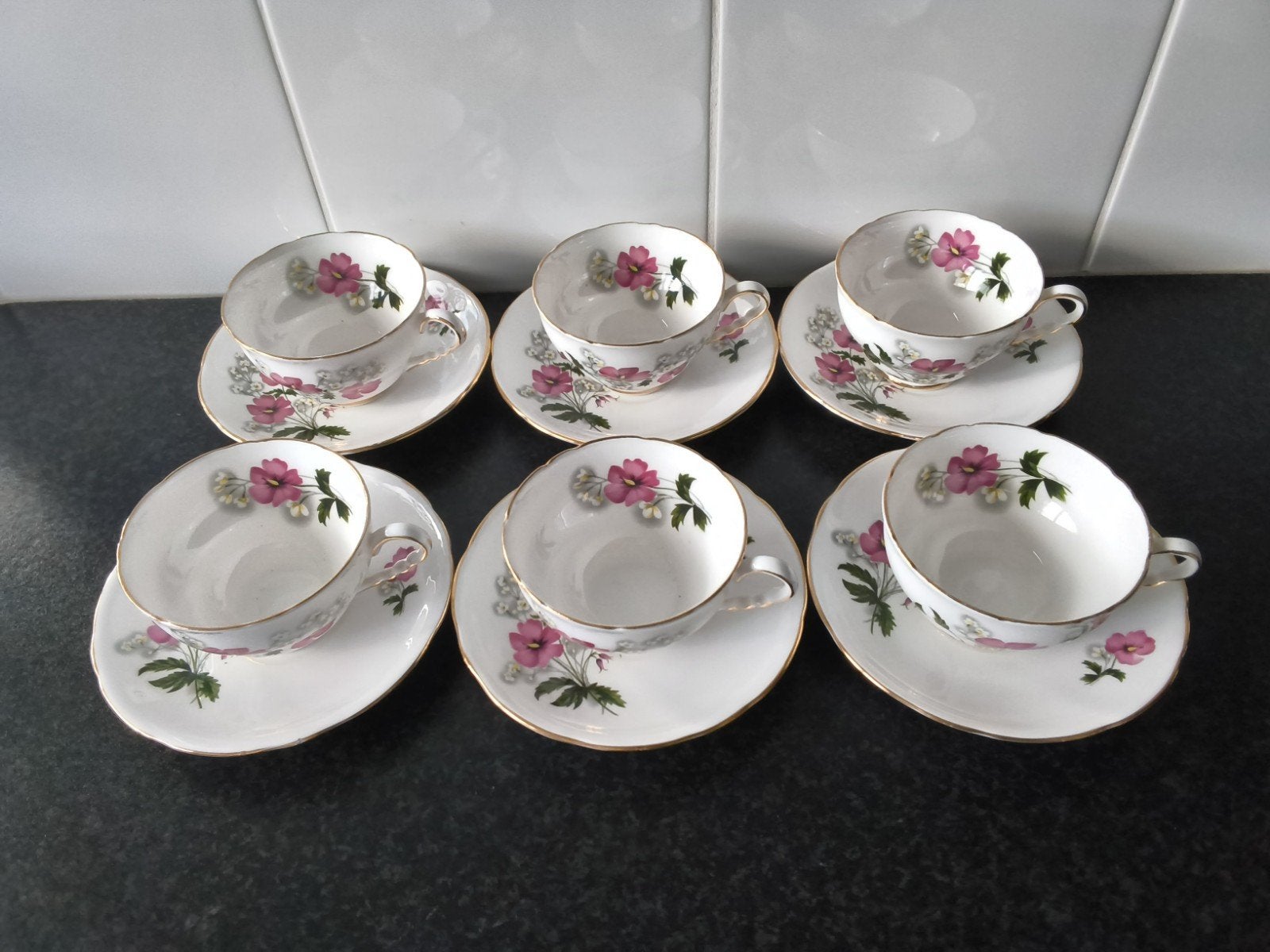 royal stafford 6 prwchtige kop en scotels, Ophalen of Verzenden, Porselein, Overige stijlen, Kop(pen) en/of Schotel(s)