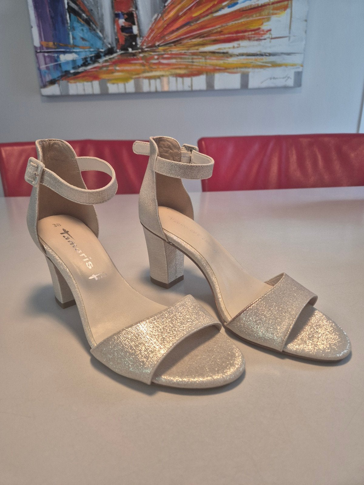 Tamaris Gala Schoenen champagne glitter maat 38, Tamaris, Overige kleuren, Ophalen of Verzenden, Zo goed als nieuw