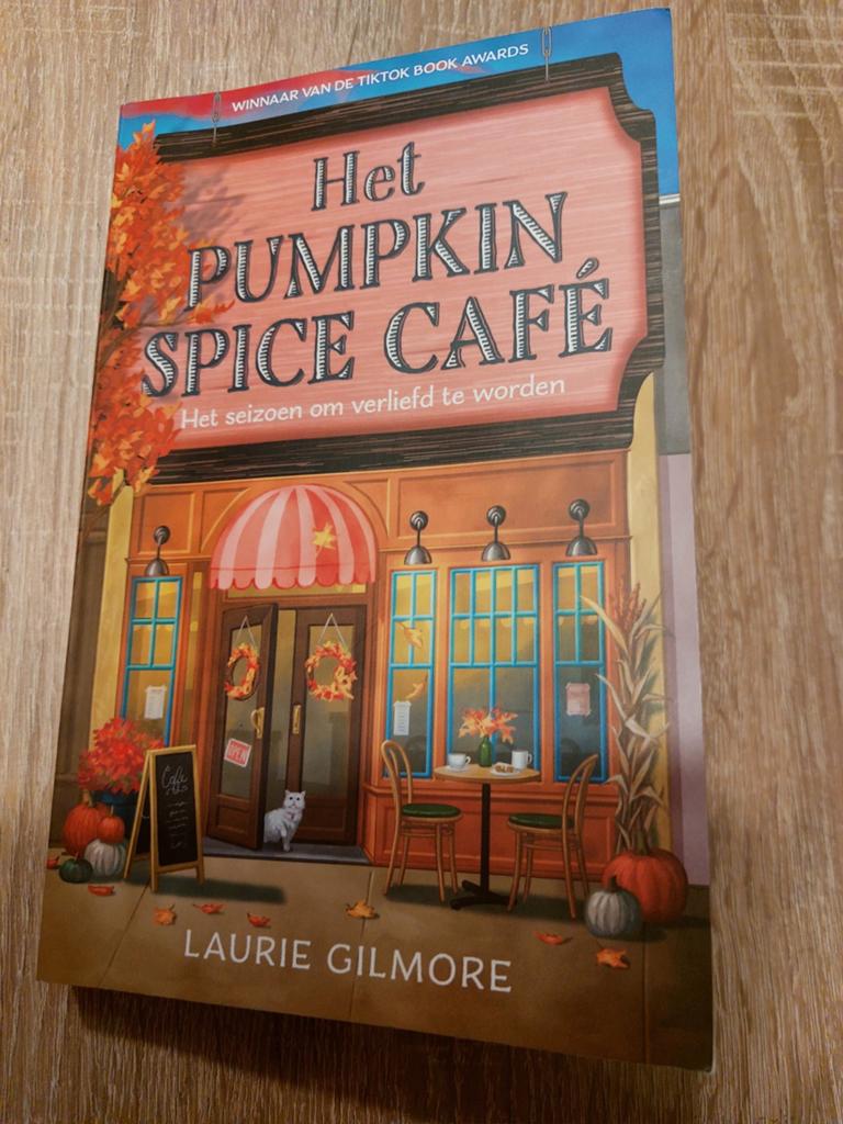 Het Pumpkin Spice Cafe van Laurie Gilmore, Ophalen of Verzenden, Zo goed als nieuw