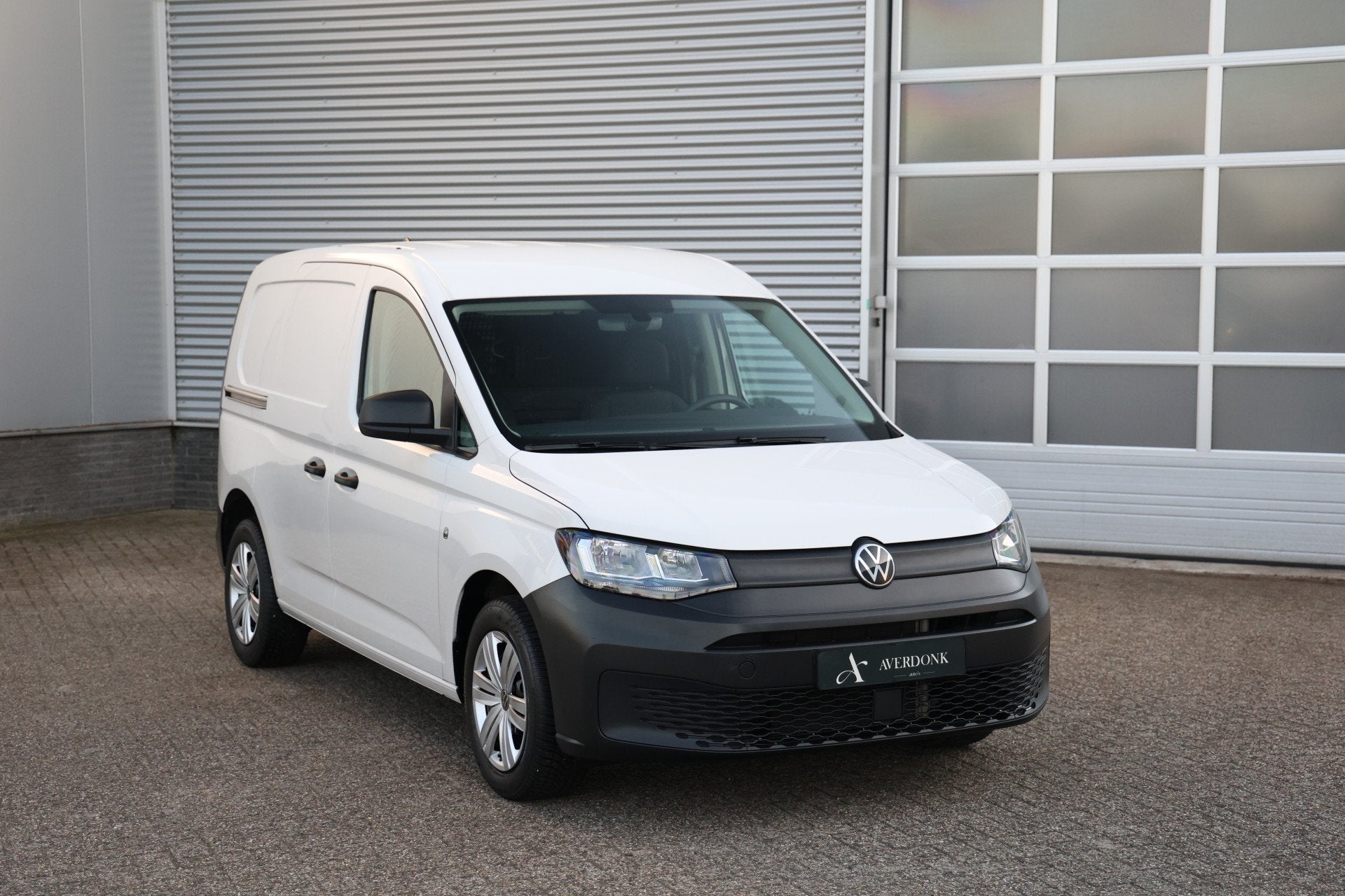 Volkswagen Caddy Cargo 1.5 TSI Benzine Navi|PDC|Dealerondh, Voorwielaandrijving, Dealer onderhouden, Stof, 4 cilinders