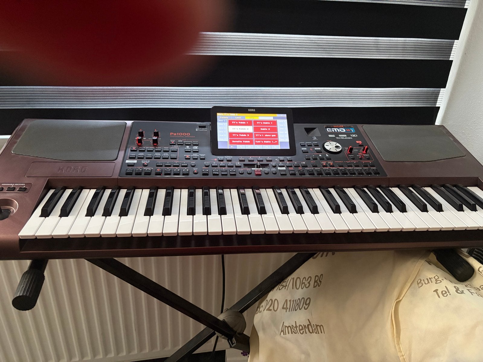 Korg pa1000, Muziek en Instrumenten, Keyboards, Ophalen, Zo goed als nieuw, Overige aantallen, Korg