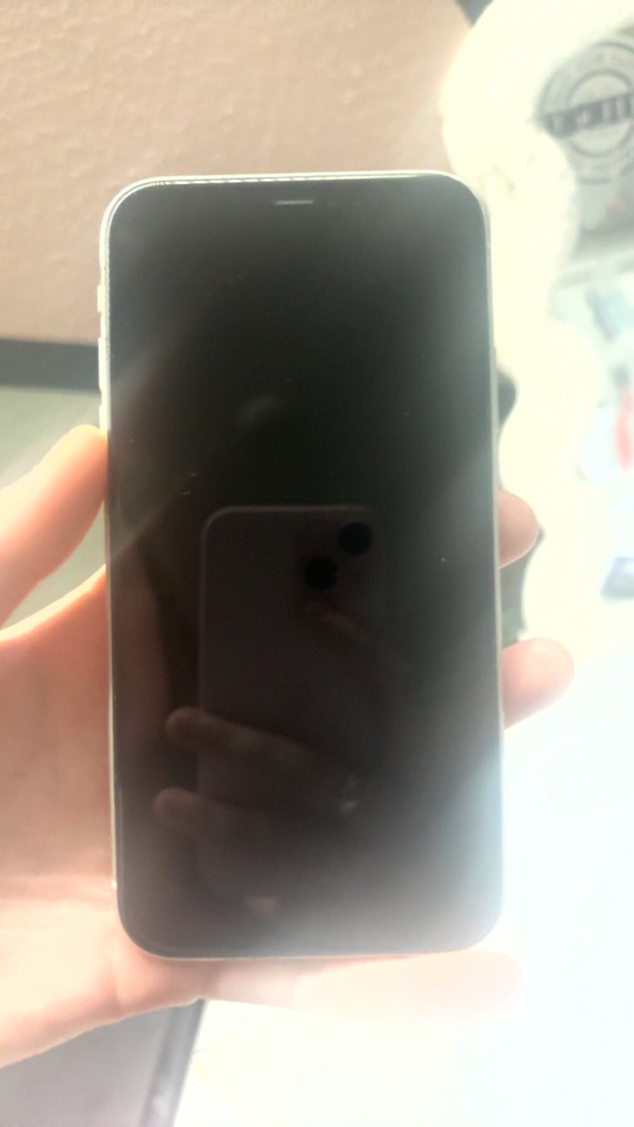 Foto 3 van iPhone 11 64 GB Wit - Nieuwe batterij, compleet met doos
