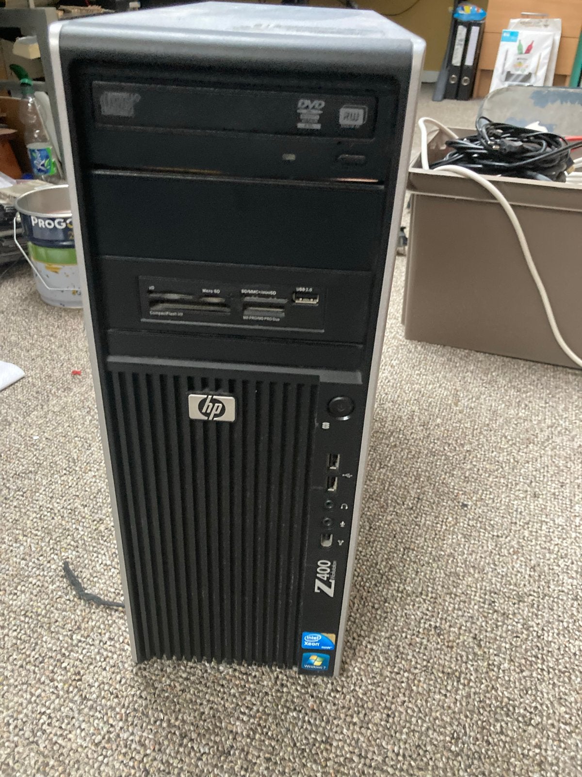 HP Z400 Workstation - Krachtige Desktop PC, Computers en Software, Ophalen, Minder dan 4 GB, Refurbished, SSD
