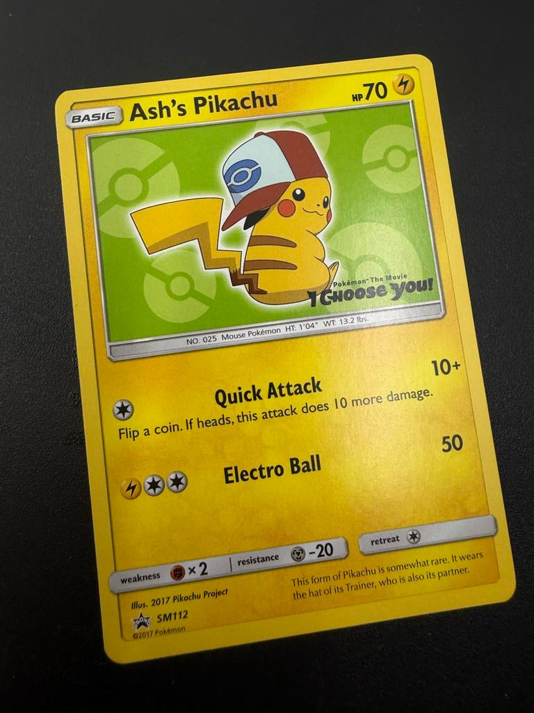 Ash's Pikachu Pokémon Kaart SM112 - Zo goed als nieuw, Ophalen of Verzenden, Zo goed als nieuw, Losse kaart