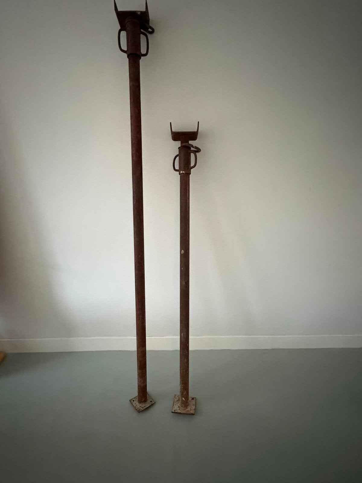 Bouwstempels 2 stuks, Doe-het-zelf en Verbouw, Steigers, Ophalen, Gebruikt, Overige typen, 2 tot 5 meter