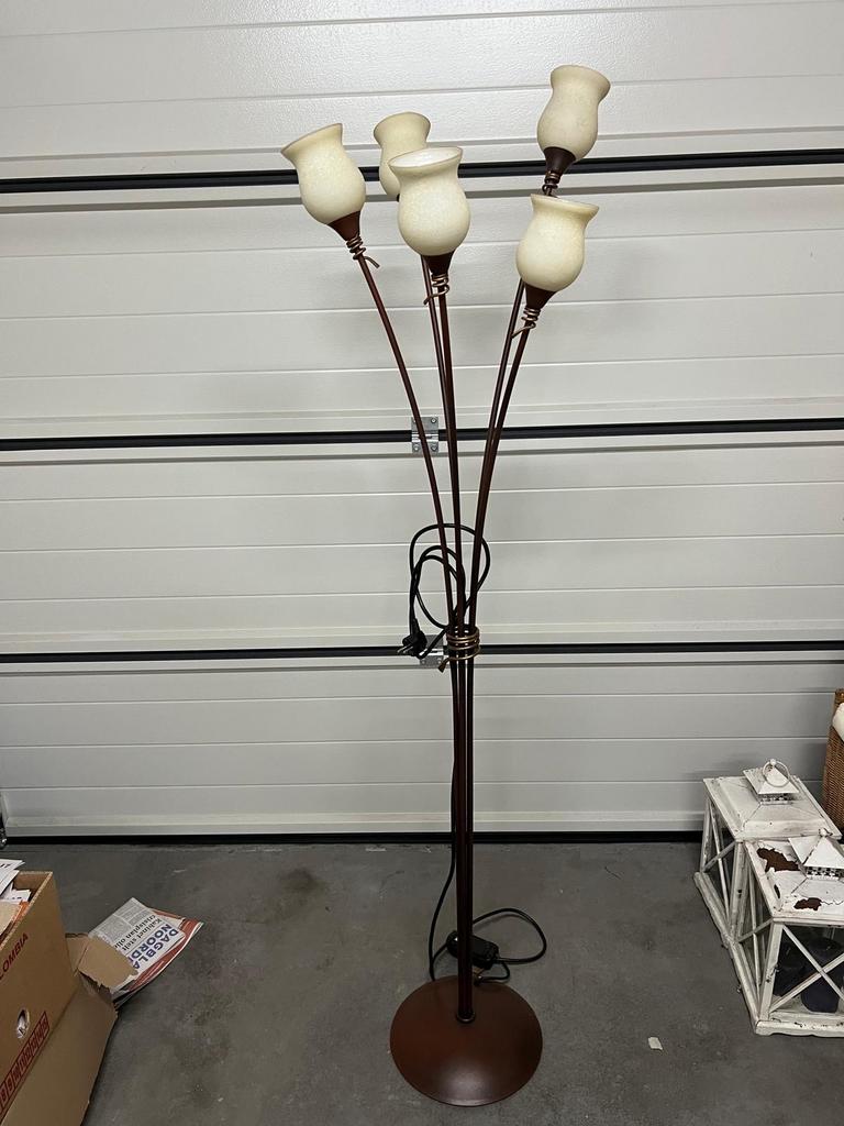 Staande lamp met 5 kelken - Modern design, Ophalen, Zo goed als nieuw, Metaal, 150 tot 200 cm