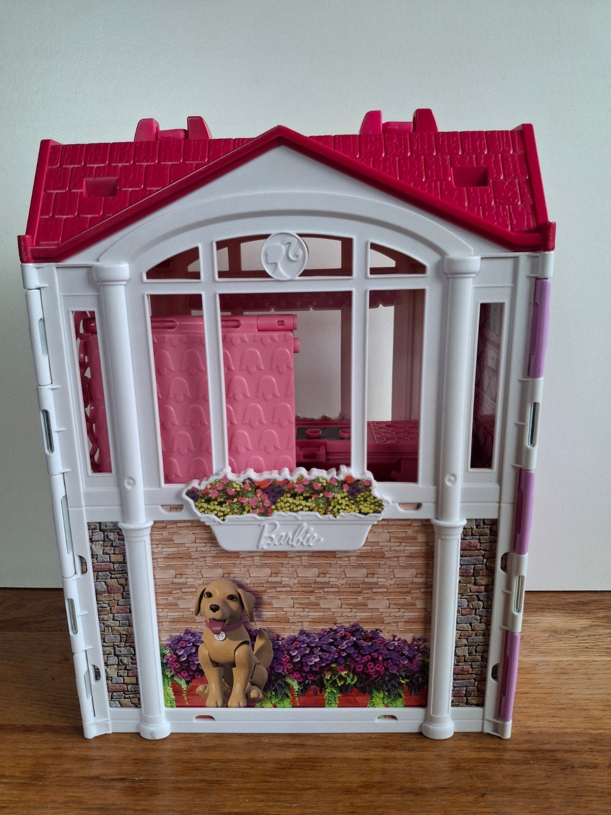Barbie Droomhuis Draagbaar Speelhuis met Meubels, Ophalen of Verzenden, Zo goed als nieuw, Poppenhuis