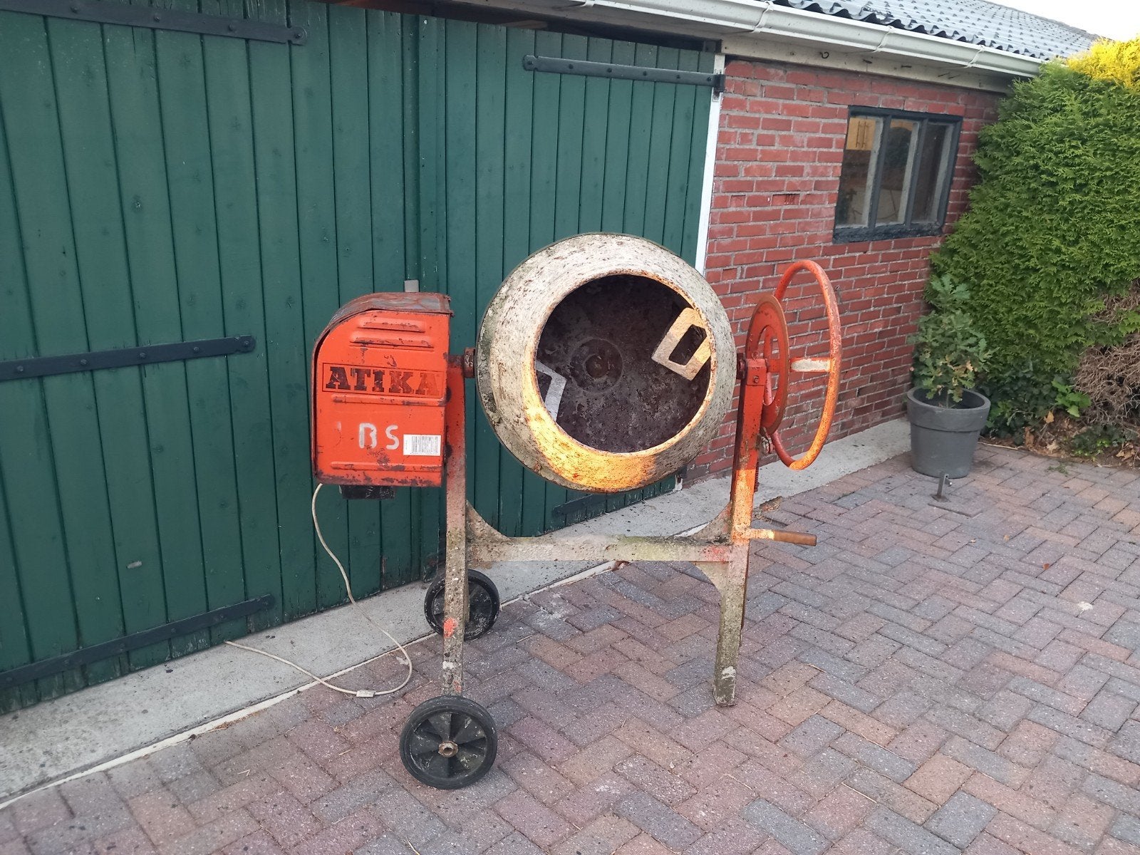betonmolen, Doe-het-zelf en Verbouw, Betonmolens, Ophalen, Gebruikt