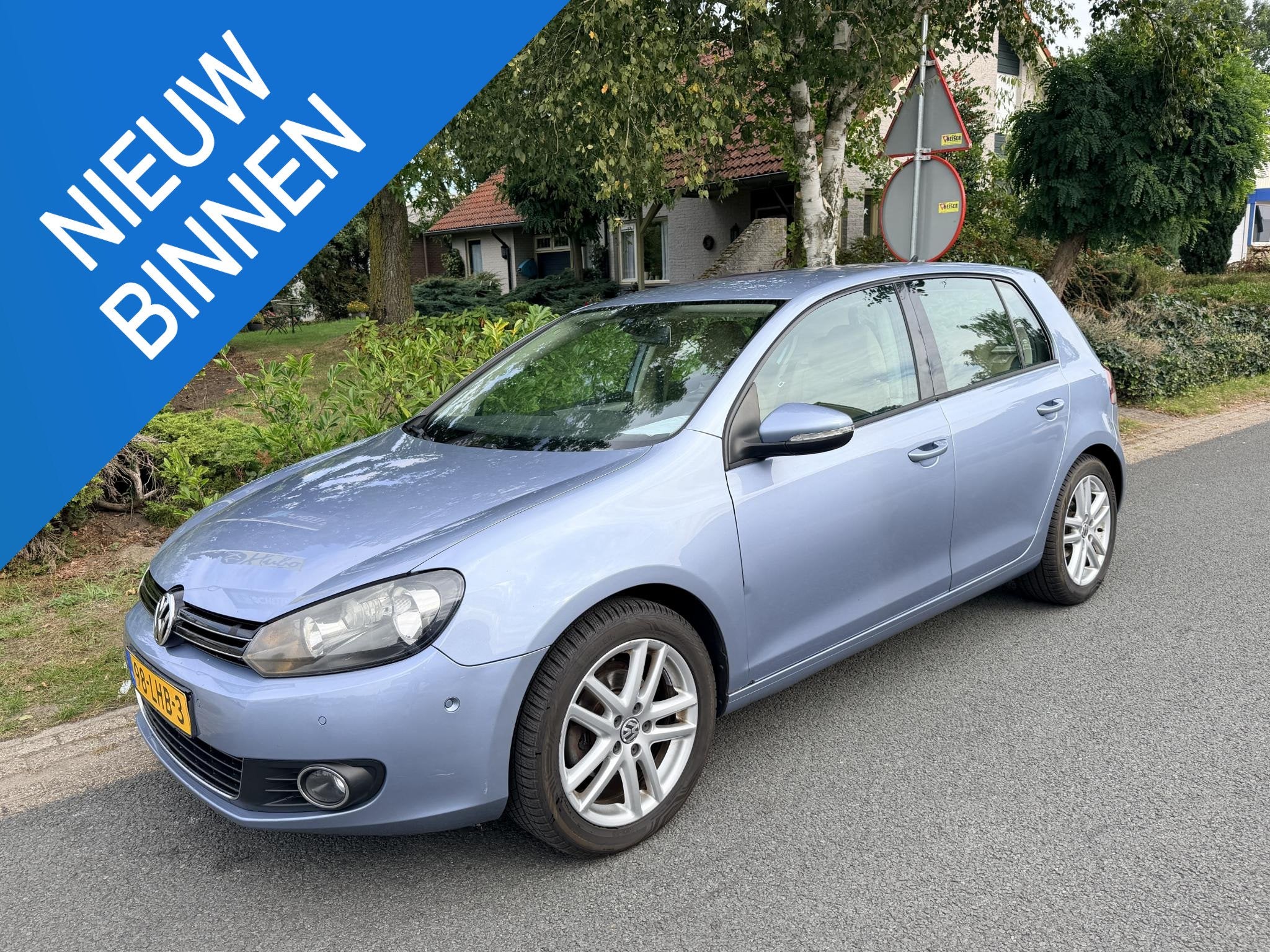 Volkswagen Golf 1.2 TSI 105PK Highline•Leder•Navi, Voorwielaandrijving, Euro 5, Gebruikt, Beige