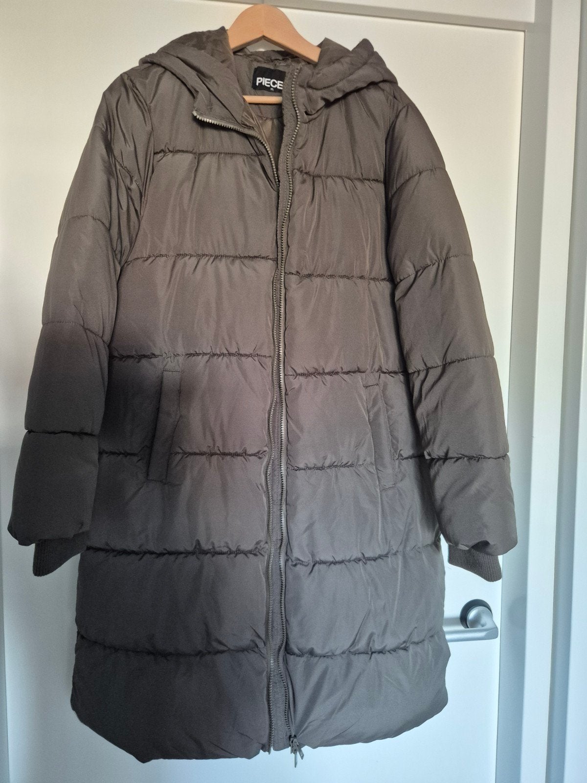 Warme kaki jas, helemaal nieuw, maat XL, Overige kleuren, Maat 46/48 (XL) of groter, Nieuw, Ophalen of Verzenden