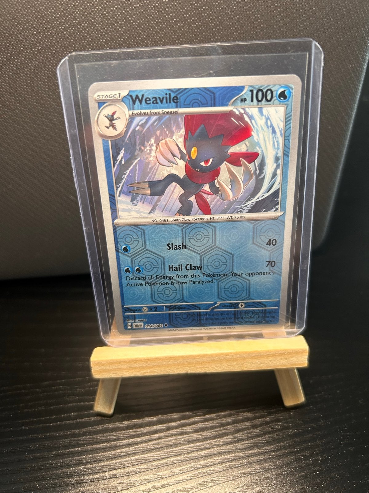 Weavile Pokémon Kaart NM Staat met Sleeve en Toploader, Ophalen of Verzenden, Zo goed als nieuw, Losse kaart