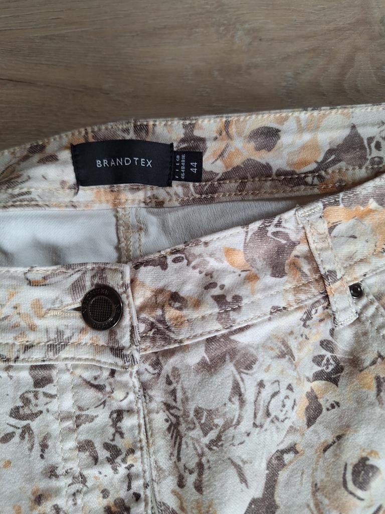 Bloemenprint broek van BRANDTEX, maat 44, Beige, Maat 42/44 (L), BRANDTEX, Ophalen of Verzenden