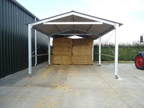 Stro  opslagruimte, Weidegang, 4 paarden of pony's of meer