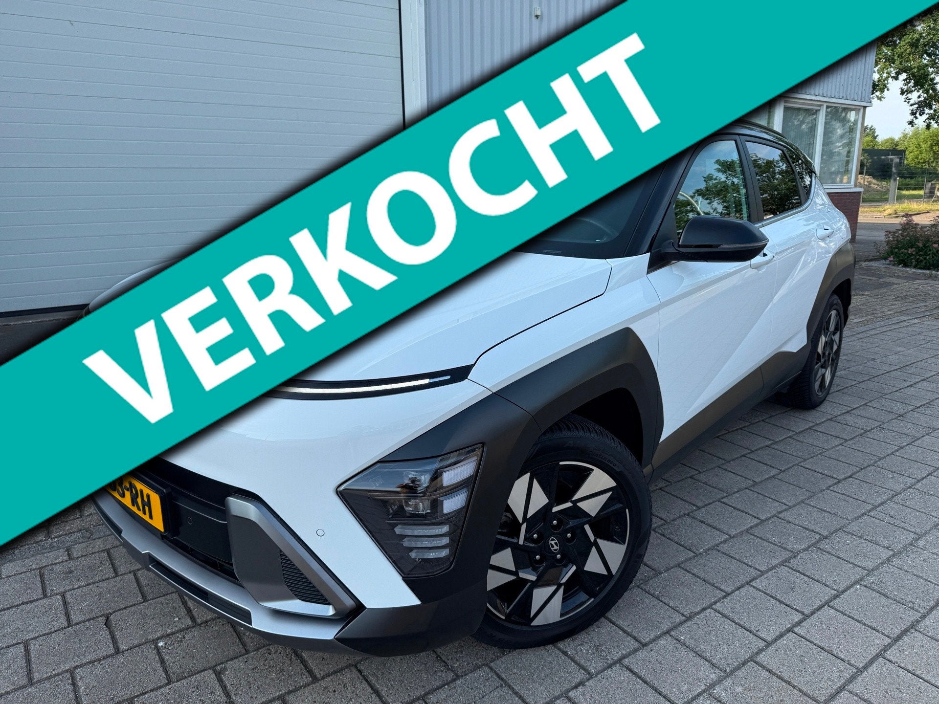Hyundai KONA 1.6 GDI HEV HYBRID 2024 NAP LUXE ACC CARPLAY, Auto's, Gebruikt, Wit, 148 pk, 22 km/l