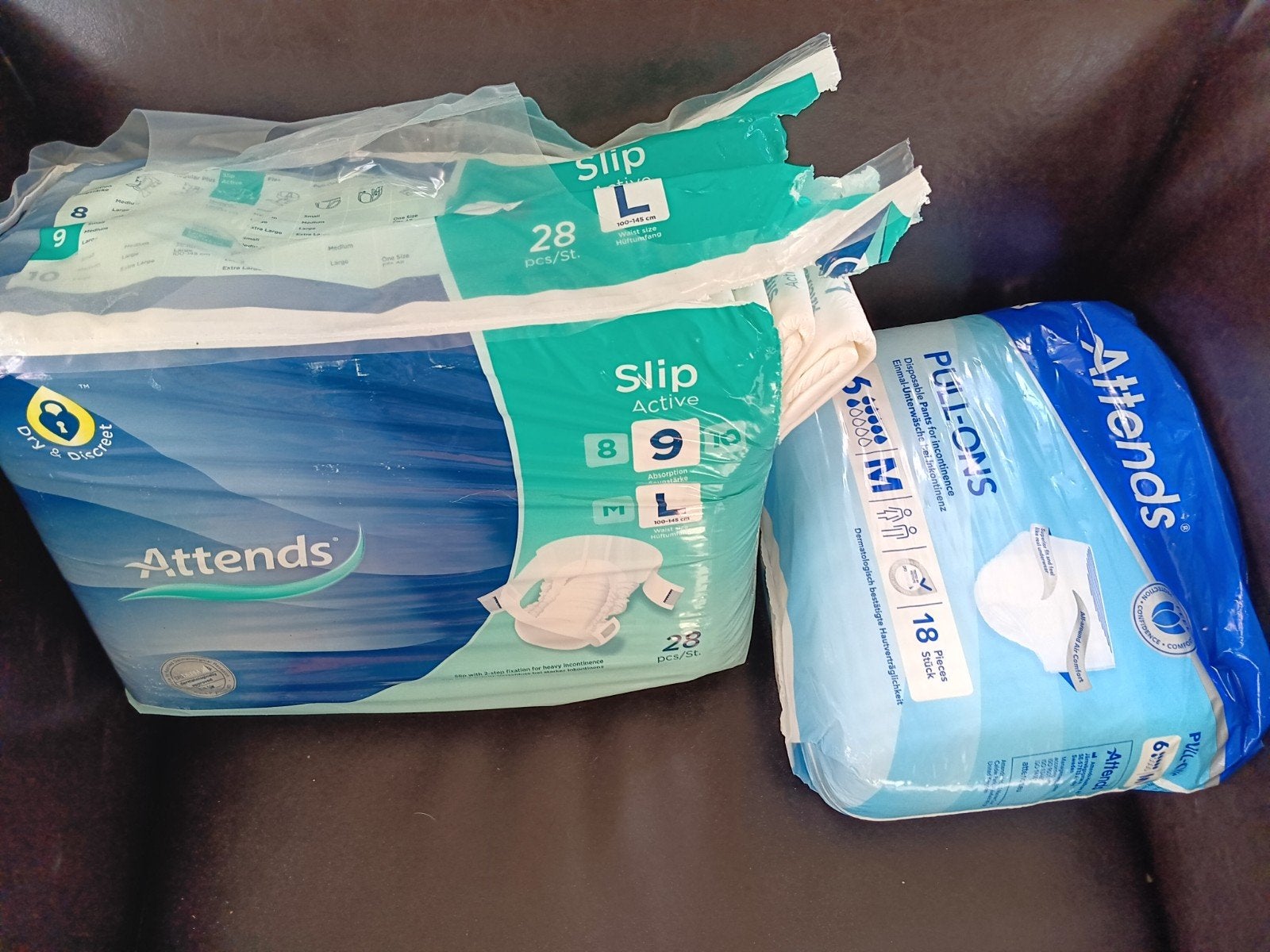 2 pakken incontinentie materiaal., Ophalen of Verzenden, Nieuw