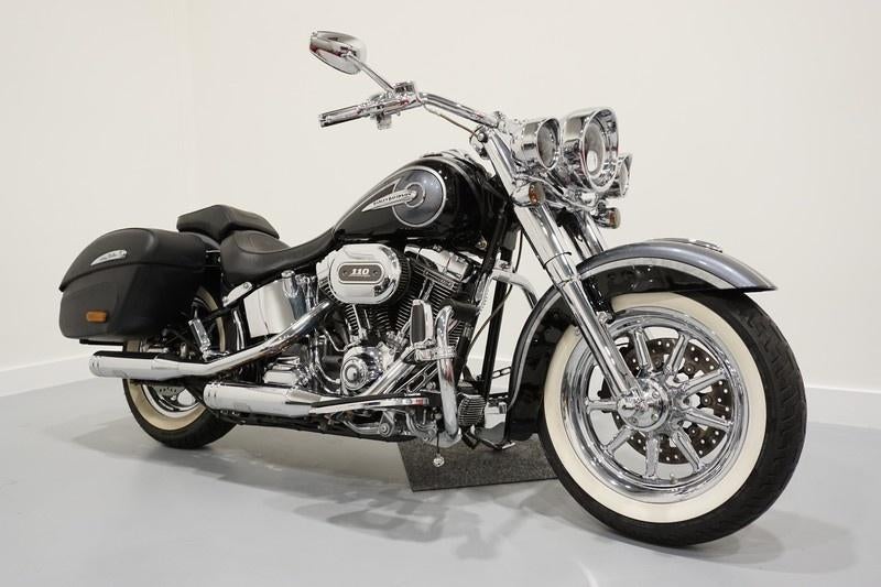 Harley Davidson Softail Deluxe CVO 110 16.750km Nieuwstaat, Motoren, Motoren | Harley-Davidson, 2 cilinders, Occasion, Motorrijbewijs A