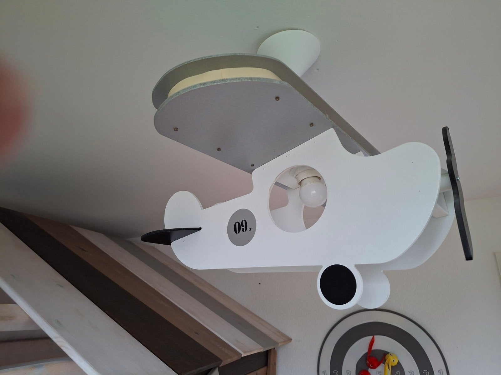 Vliegtuig hanglamp kinderkamer, Ophalen