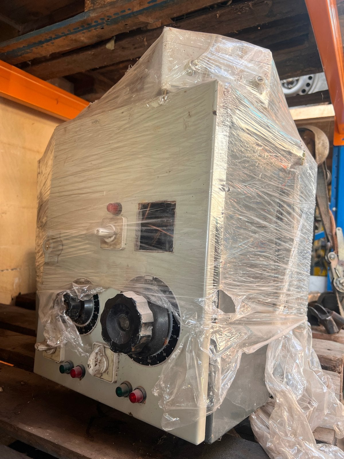 3 Elektrokasten met Variacs voor Ventilatie, Ophalen of Verzenden