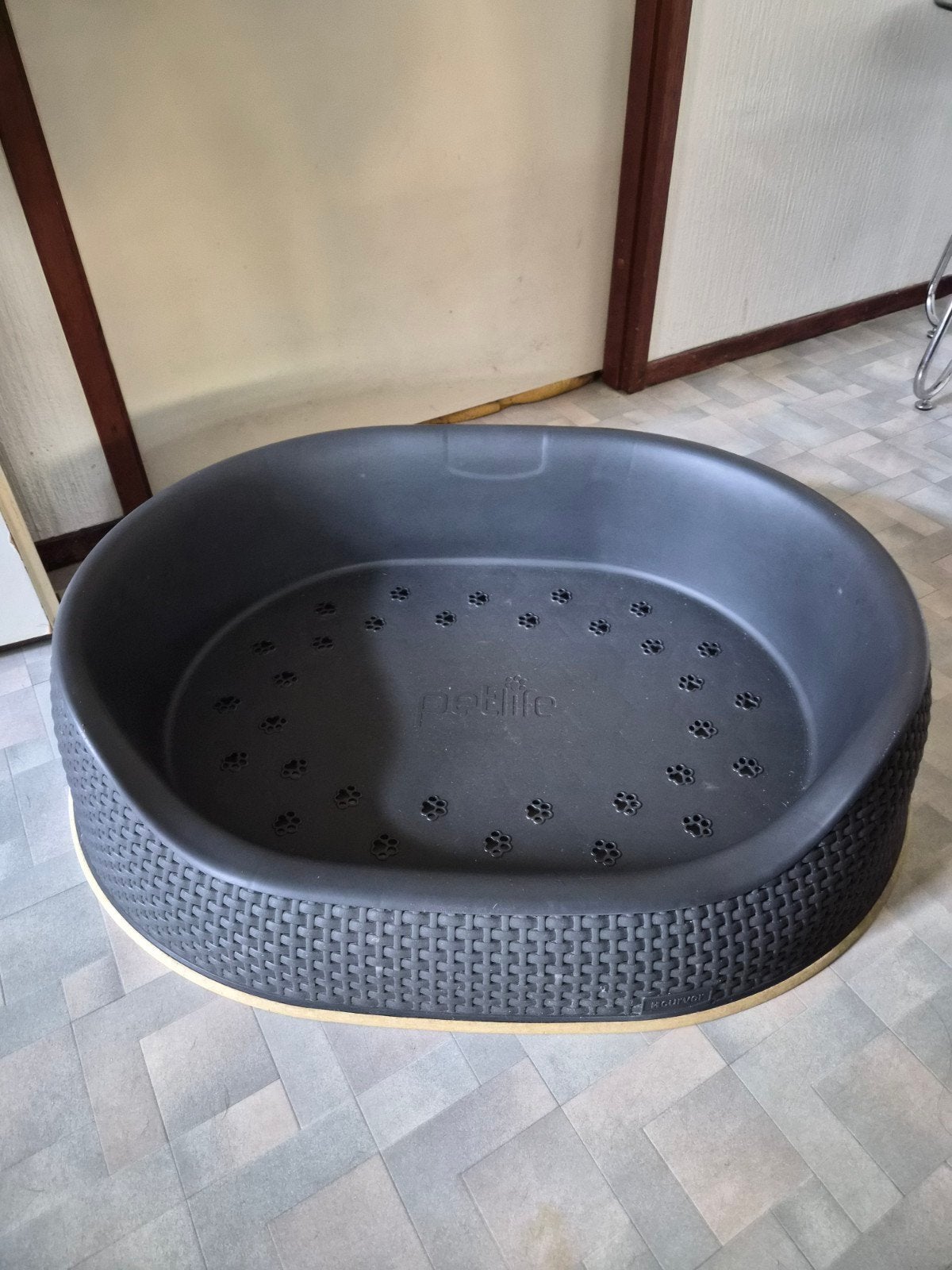 Hondenmand Curver. Binnenmaat 70×50 cm. 15 euro., Dieren en Toebehoren, Ophalen, Zo goed als nieuw, Overige