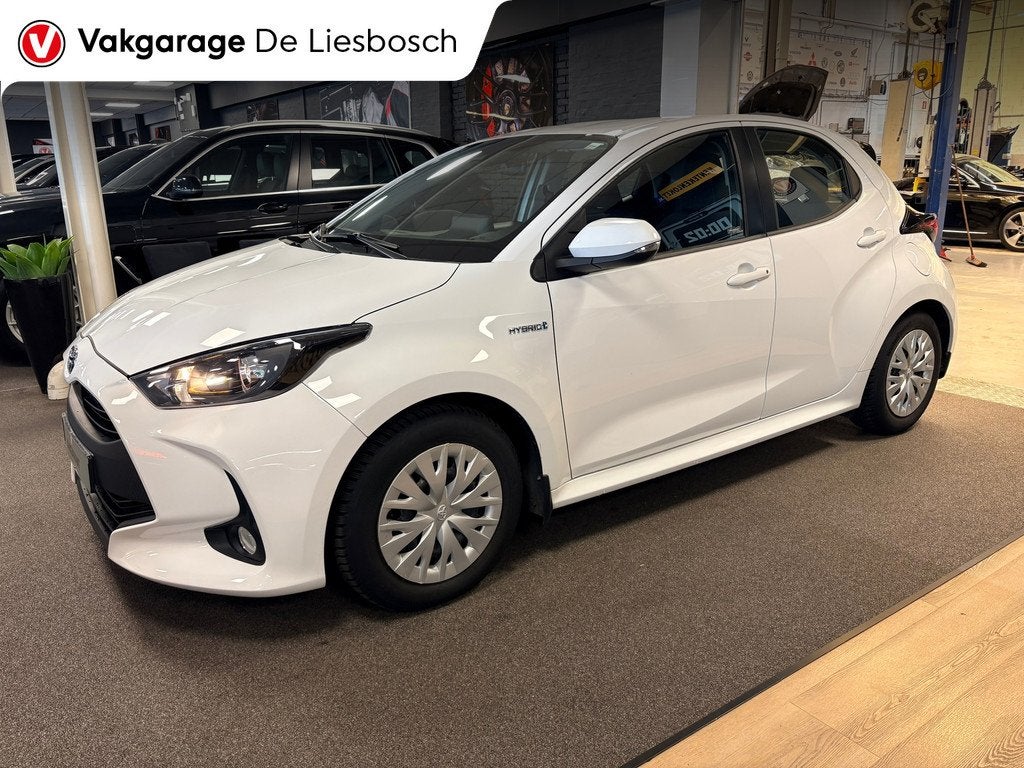 Toyota Yaris 1.5 Hybrid Business Plus automaat/ stuur en sto, 450 kg, Wit, 1490 cc, Bedrijf