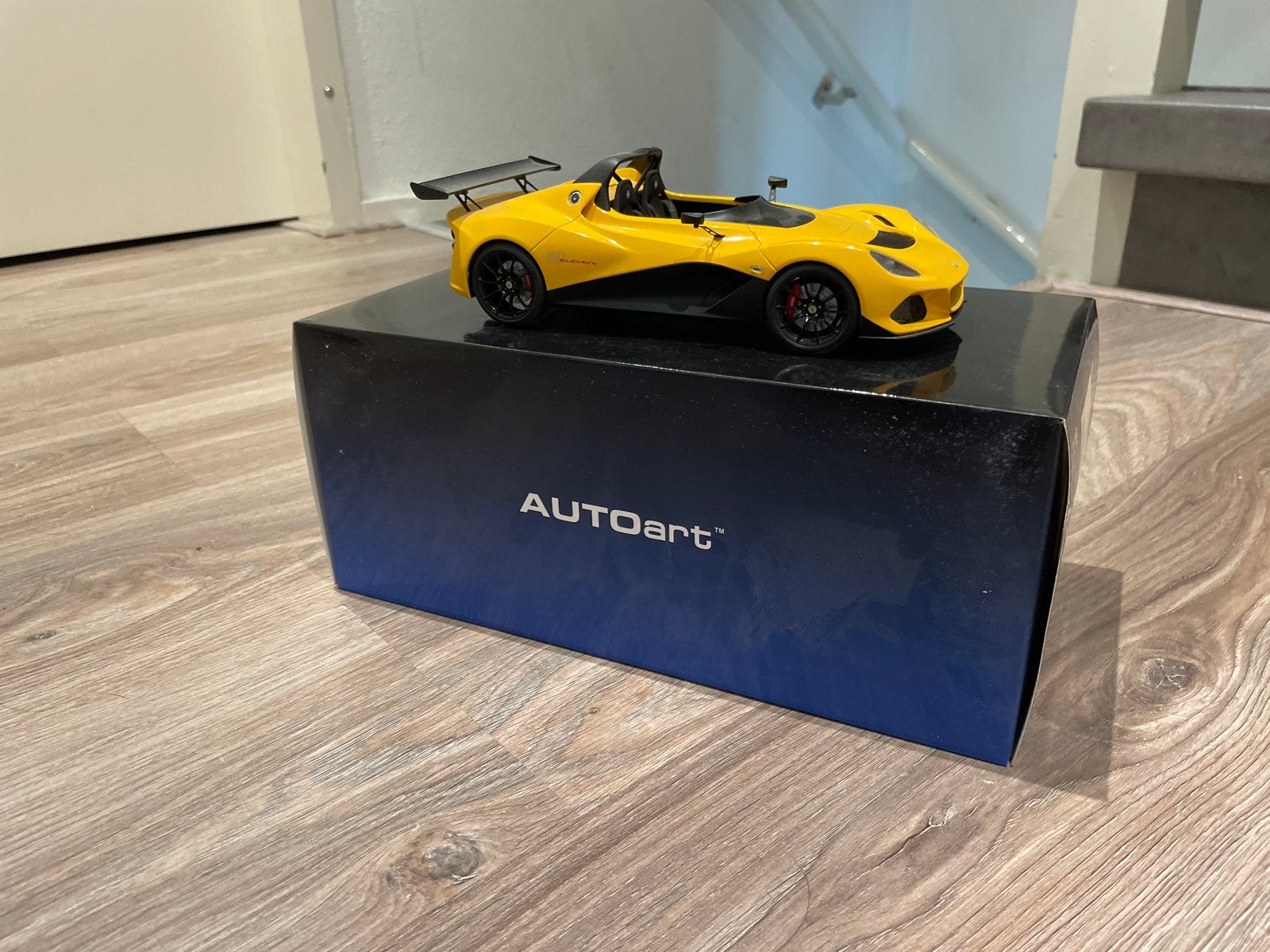 AutoArt Lotus 3-Eleven (Geel) - Zo goed als nieuw, Ophalen of Verzenden, Zo goed als nieuw, Auto, Autoart