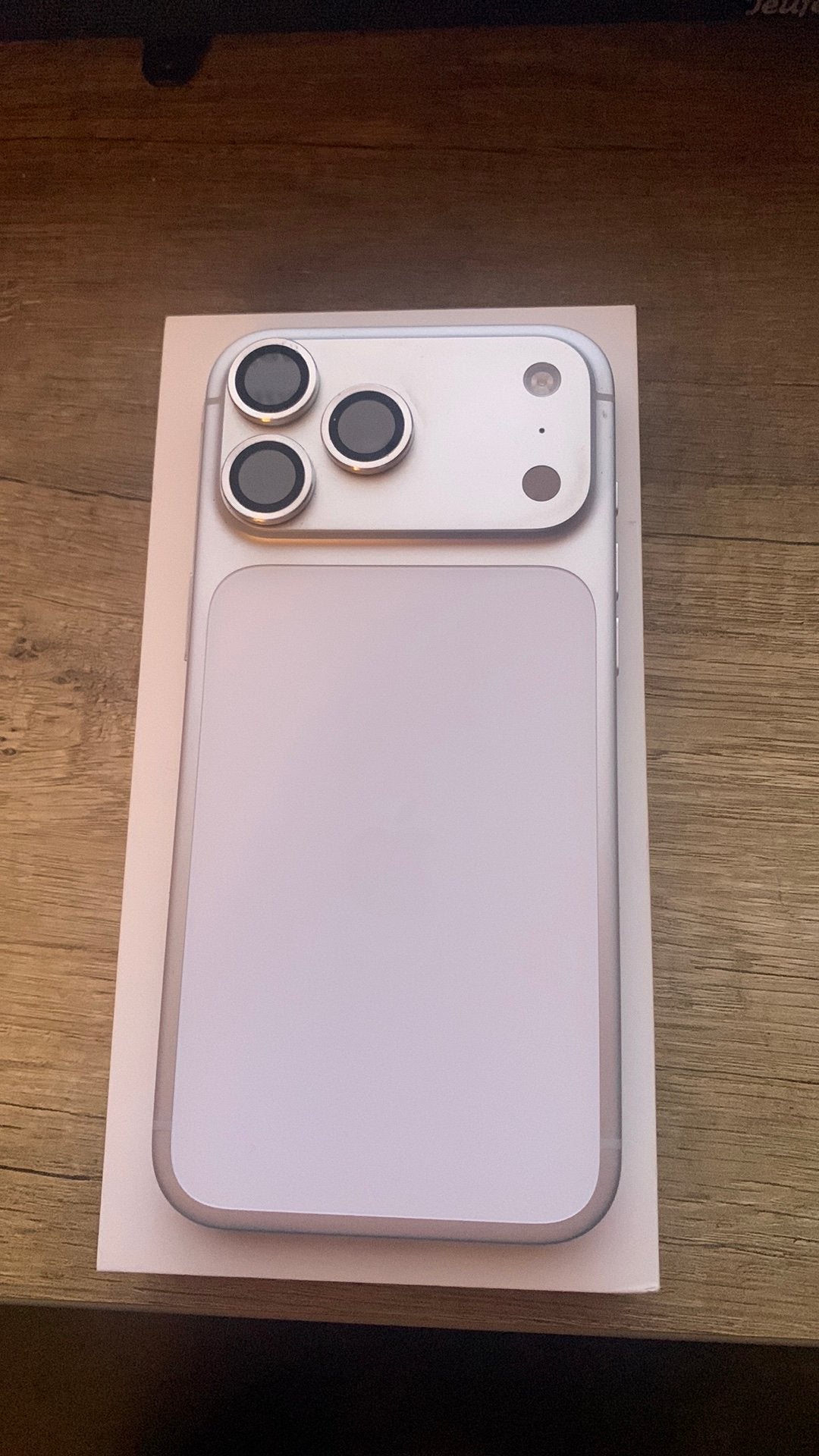 iPhone 17 pro max silver - Nieuwe staat, Telecommunicatie, Nieuw, Zonder simlock, Zilver, IPhone 17 Pro Max
