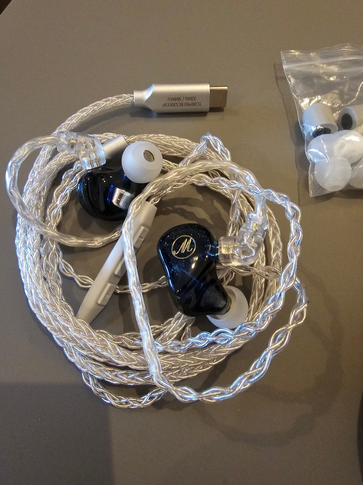 In-ear monitor USB-C aansluiting, Ophalen of Verzenden, Zo goed als nieuw, Overige merken