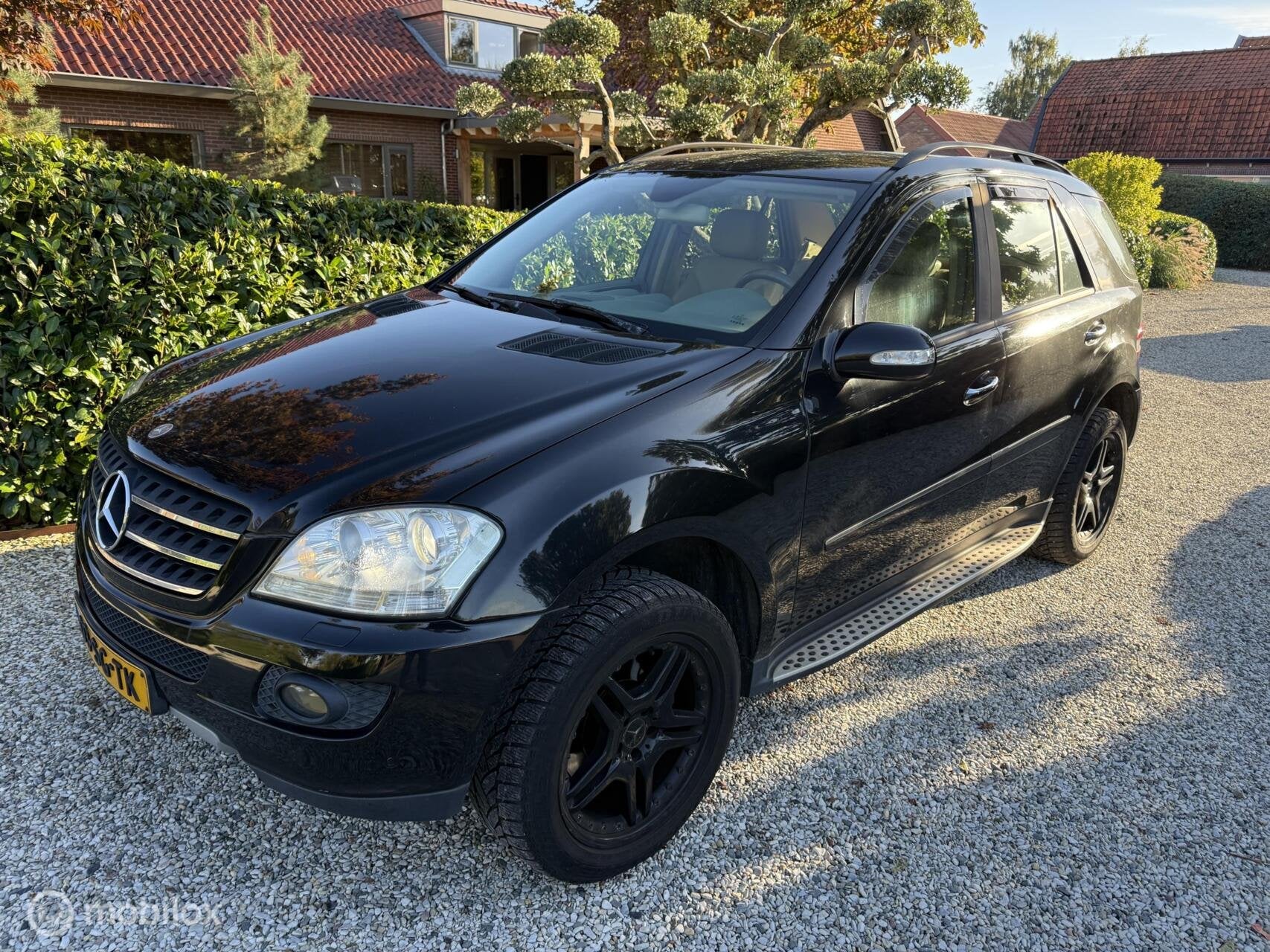 Mercedes-Benz ML 350 V6 Automaat | Luchtvering | Leder, Auto's, Automaat, Gebruikt, Lederen bekleding, Zwart