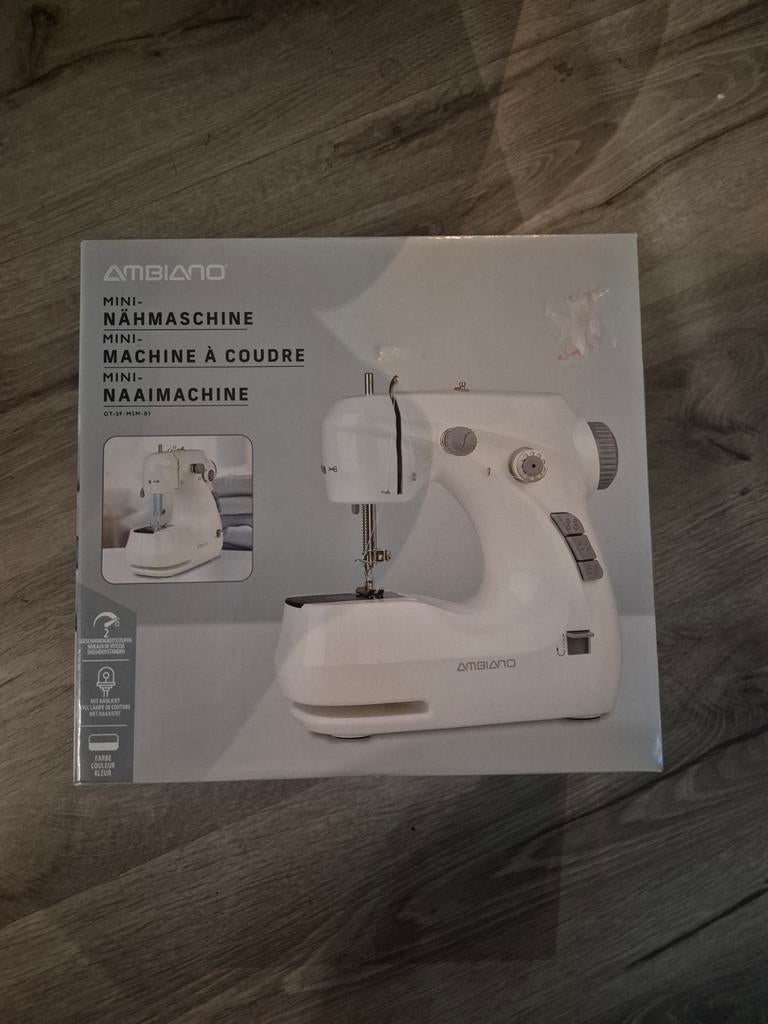 Ambiano mini naaimachine - Nieuw in doos, Hobby en Vrije tijd, Ophalen of Verzenden, Nieuw, Naaimachine, Overige merken