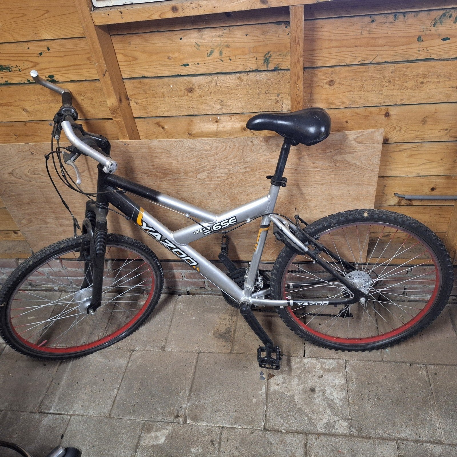 Mountainbike Yazoo - Achterwiel en band defect, Fietsen en Brommers, Fietsen | Mountainbikes en ATB, Gebruikt, 53 tot 57 cm, Ophalen